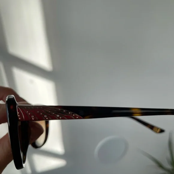 Vintage Saks on fifth Avenue sunglasses - Picture 8 of 9